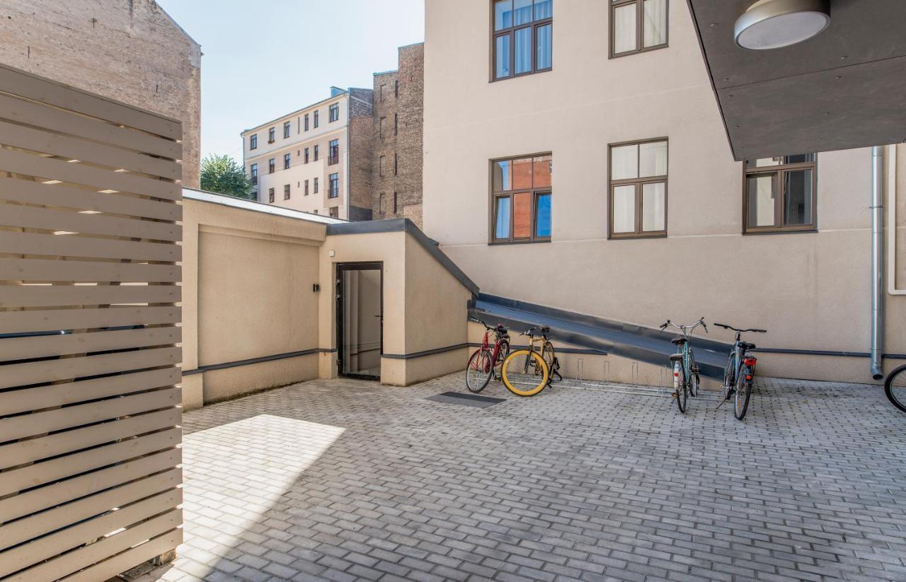 Cozy Modern Studio - Great For Short Trips Riga Ngoại thất bức ảnh